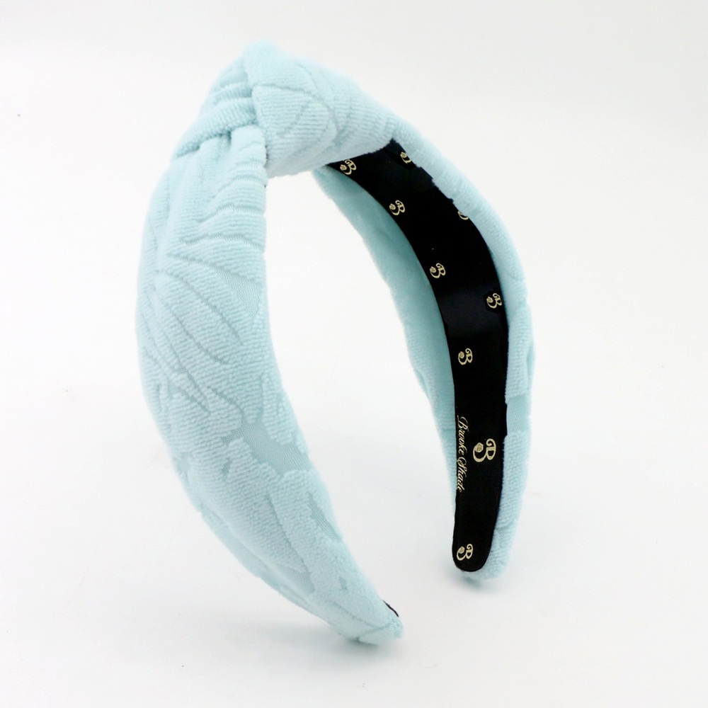 130. NEW The Tropical Floral Terry Brooke Shade Designer Low Knot